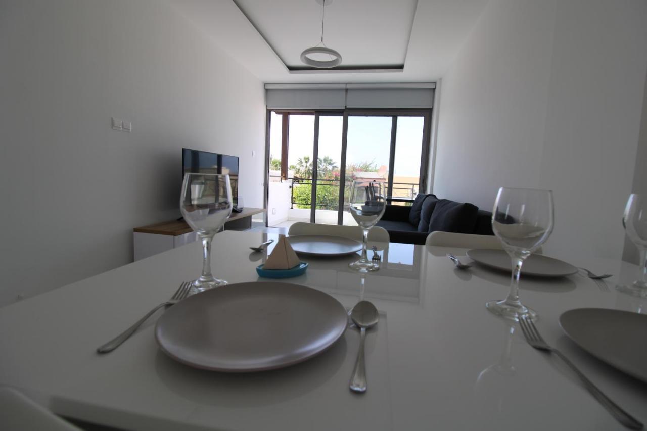 42 Beach Coast Apartment Polis Eksteriør bilde