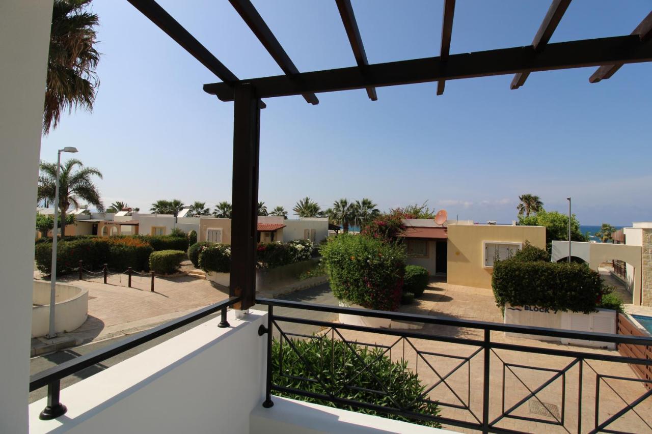 42 Beach Coast Apartment Polis Eksteriør bilde